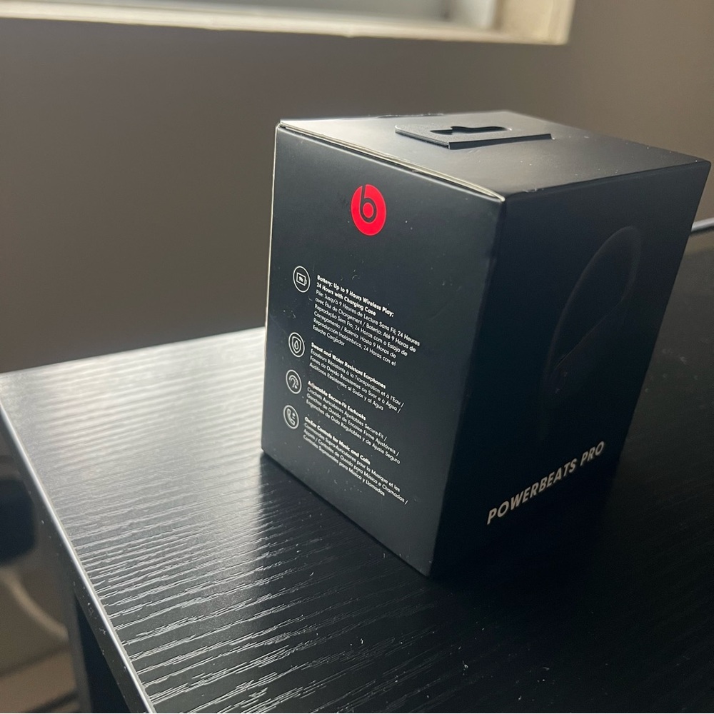 Beats Powerbeats Pro Wireless Earbuds - Apple H1 Headphone Chip - Black - Picture 3 of 10